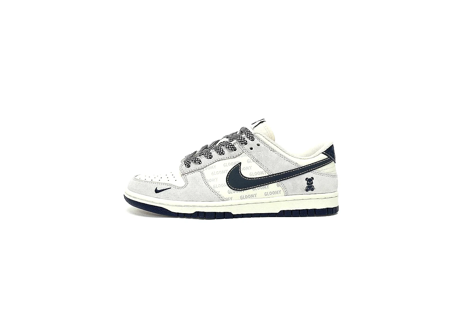 GogoBuy agent brief photos for Nike White Black Low Court