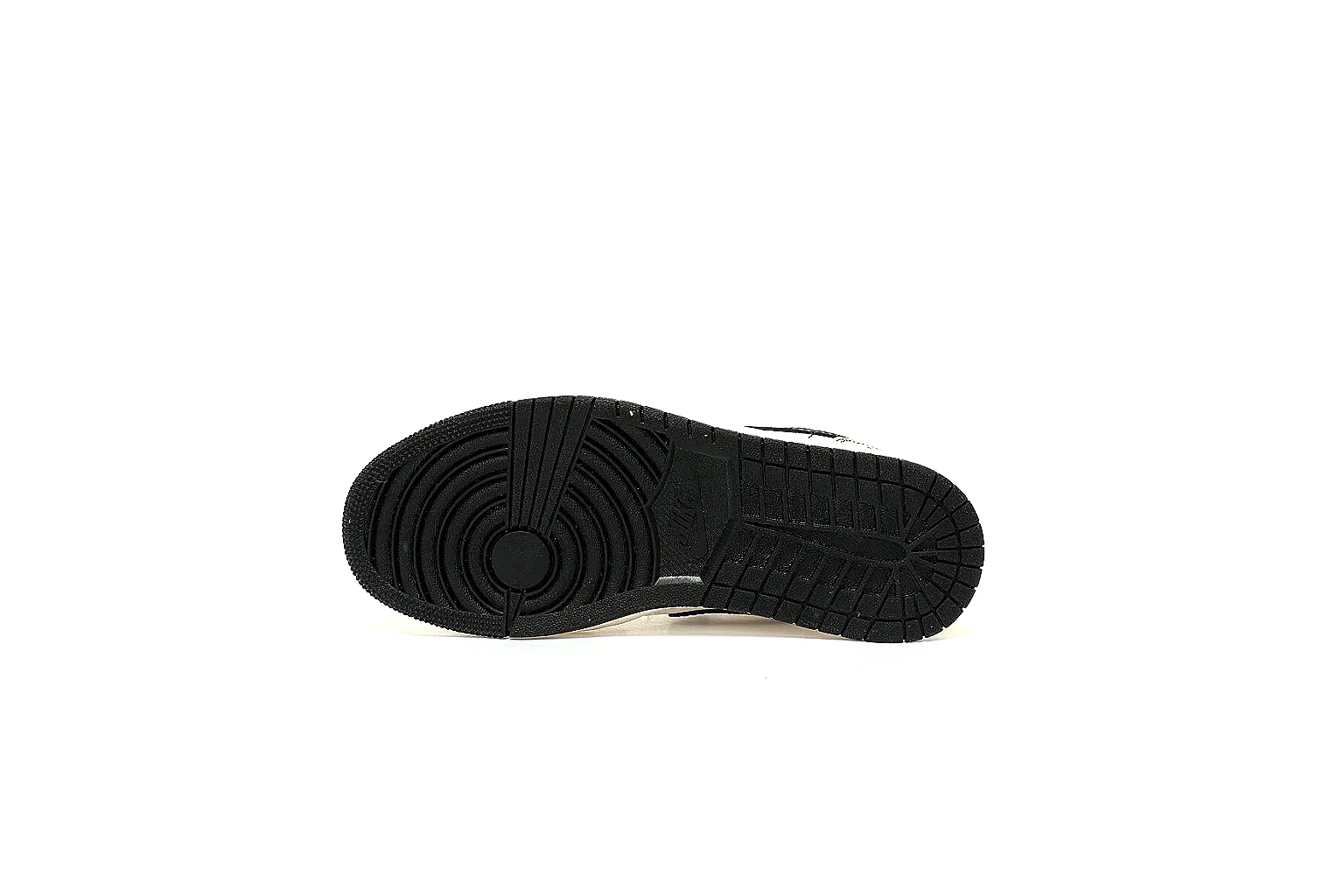 GogoBuy agent brief photos for Nike White Black Low Court Sneaker thumbnail 2