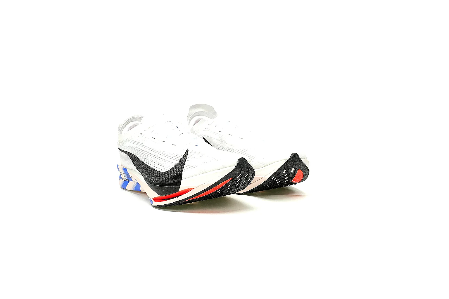 GogoBuy agent brief photos for Nike White Blue Red Runner Sneaker thumbnail 2