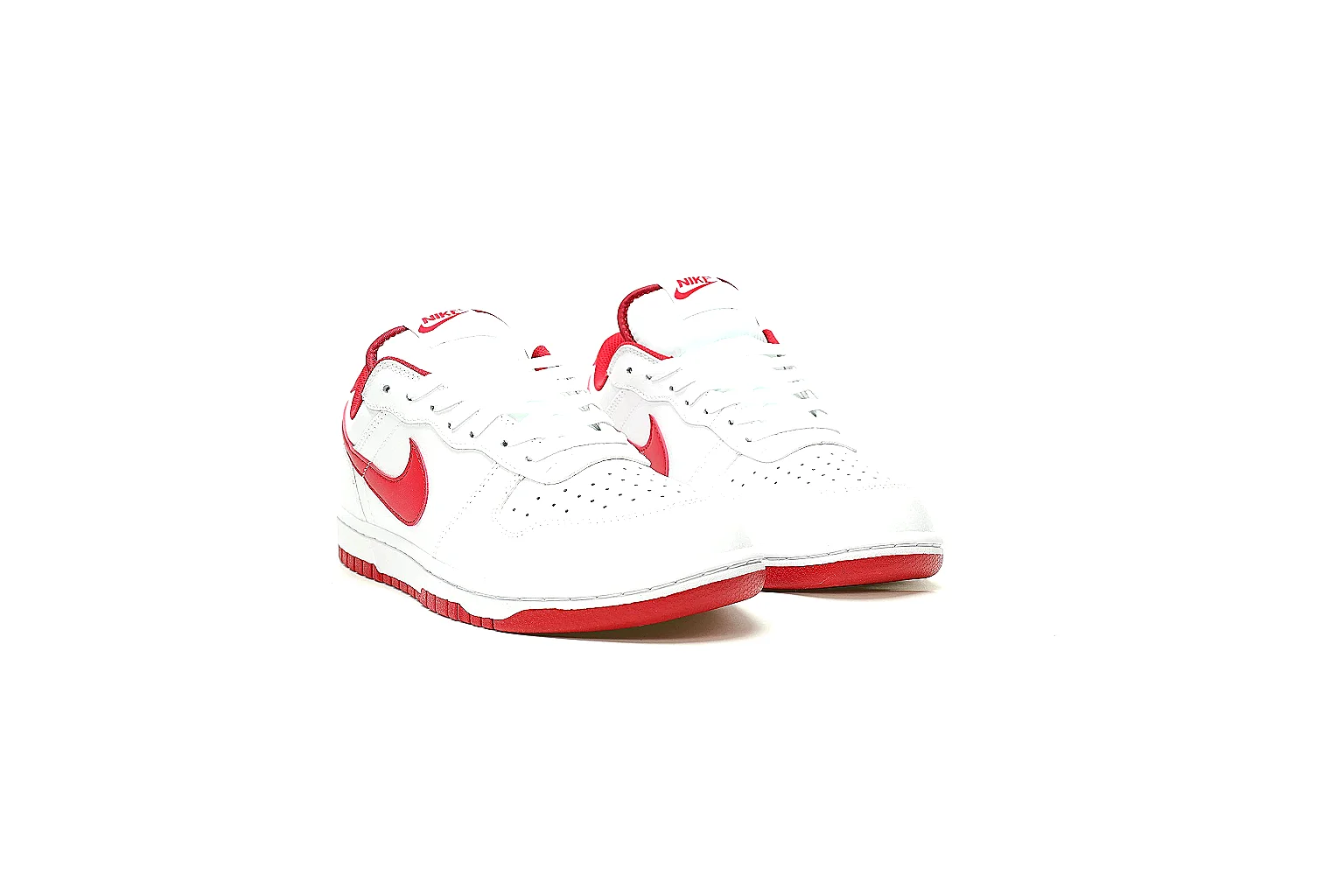 GogoBuy agent brief photos for Nike White Red High-Top Court Sneaker thumbnail 2