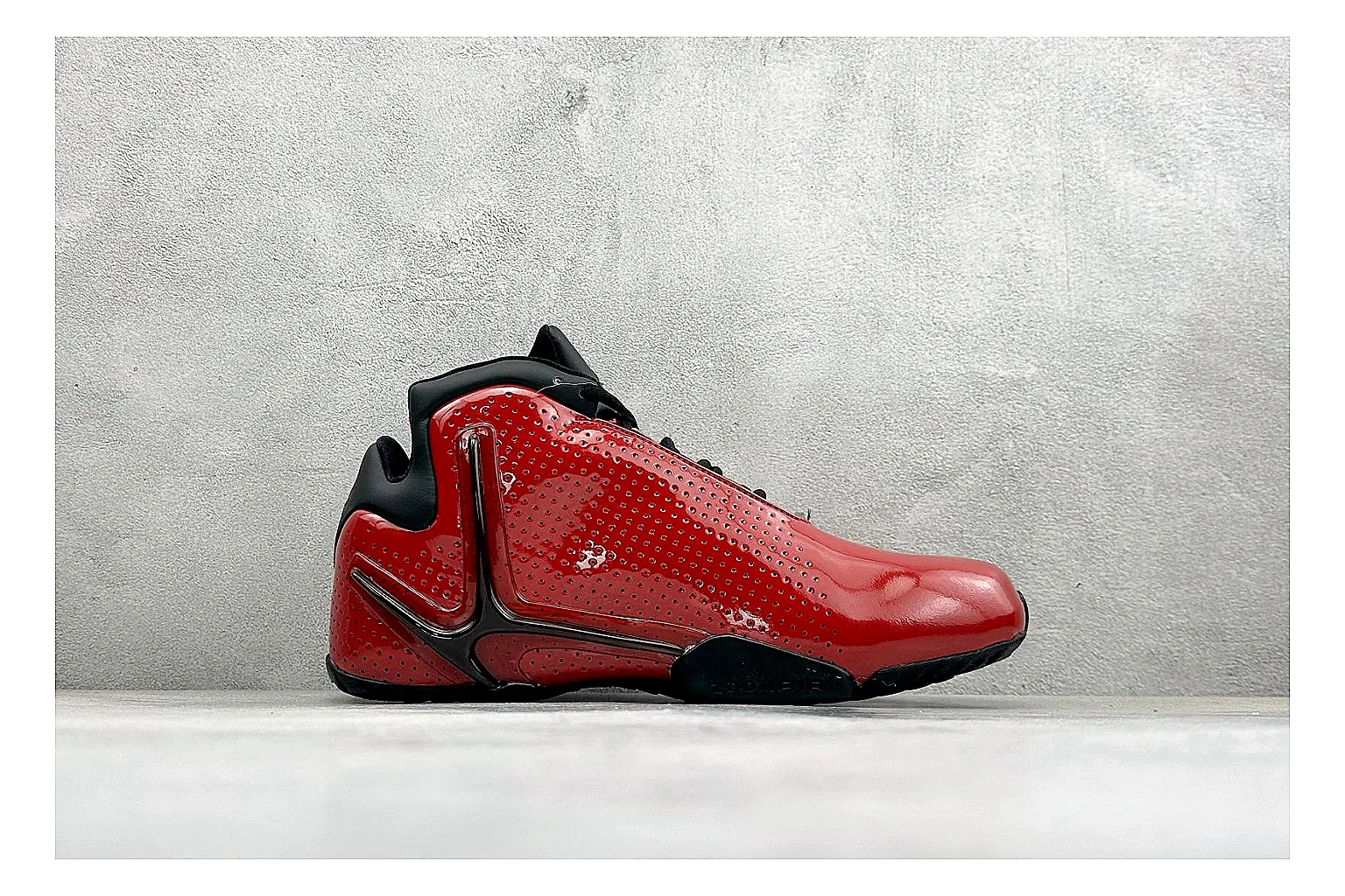 Nike Zoom Hyperflight Red shopping brief photo showing red glossy basketball upper, streamlined shell, black detail lines, and sculpted court sole thumbnail 4