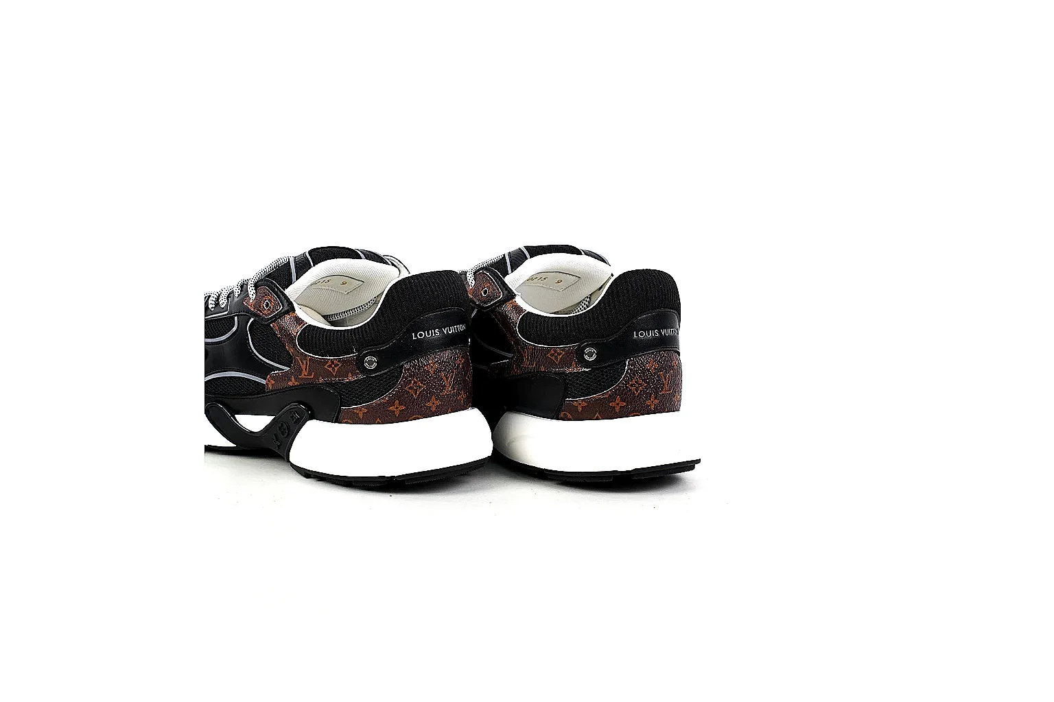 GogoBuy agent brief photos for Other Black Trainer thumbnail 5