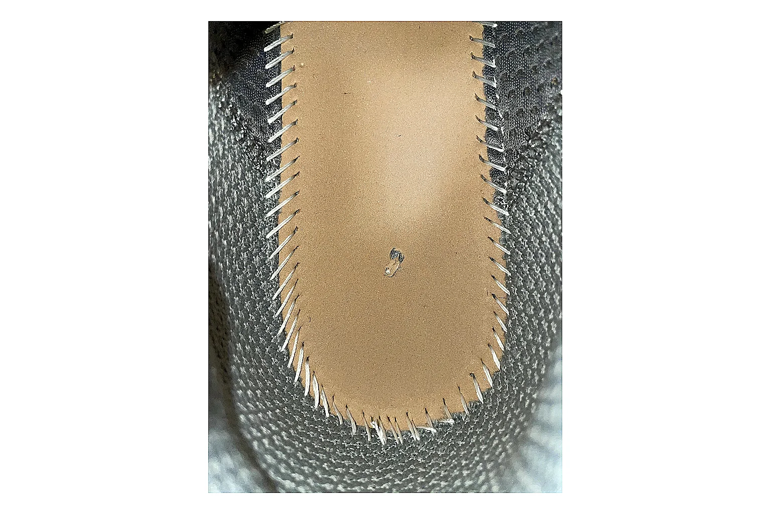 Casual Low-Top Sneaker 0679 shopping brief image showing casual low-top sneaker with clean paneling, textured upper and six-view gallery for daily streetwear styling plus side-profile shape, upper panel lines, and outsole detail thumbnail 3