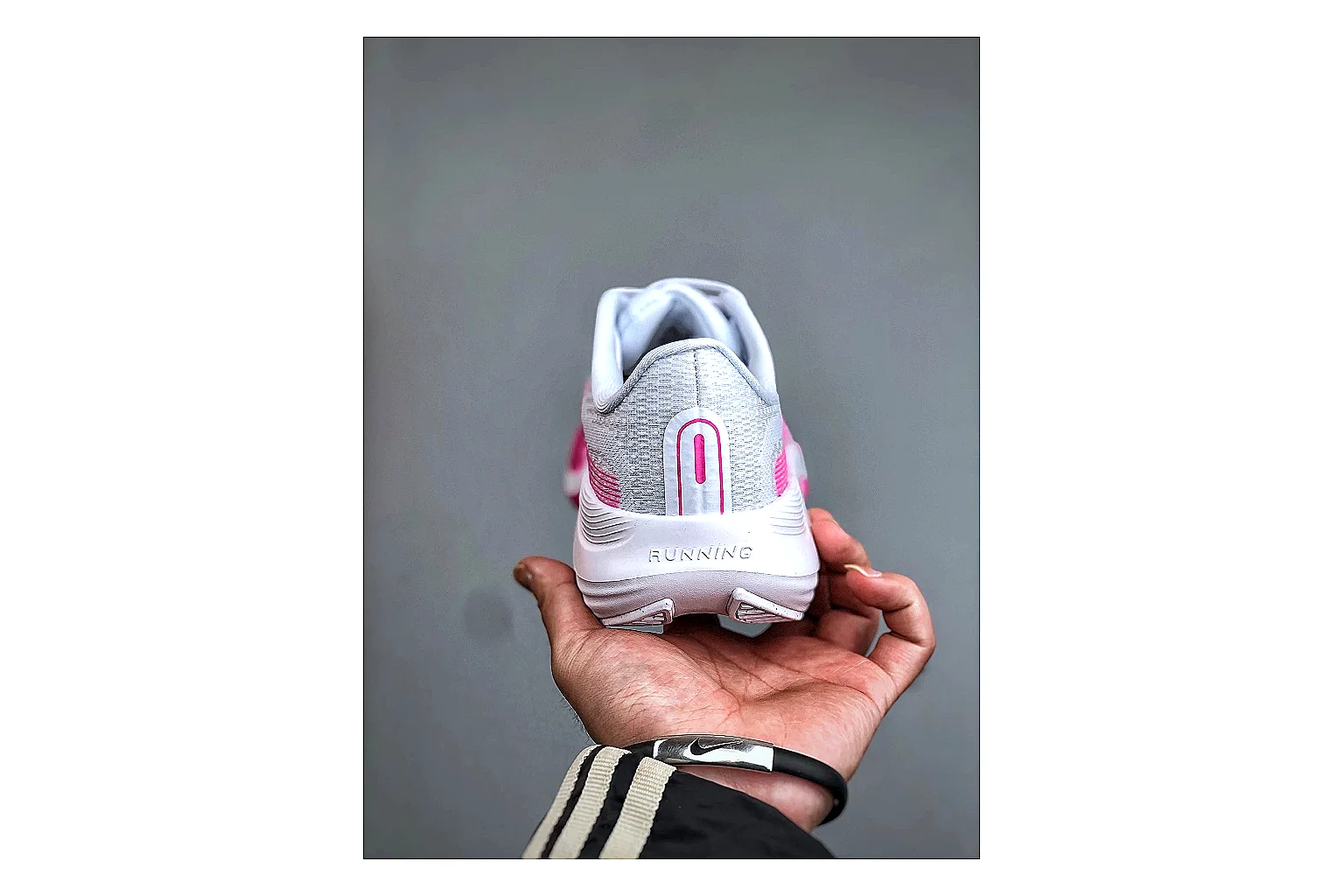 Casual Low-Top Sneaker 0765 shopping brief image showing casual low-top sneaker with clean paneling, textured upper and six-view gallery for daily streetwear styling plus side-profile shape, upper panel lines, and outsole detail thumbnail 5