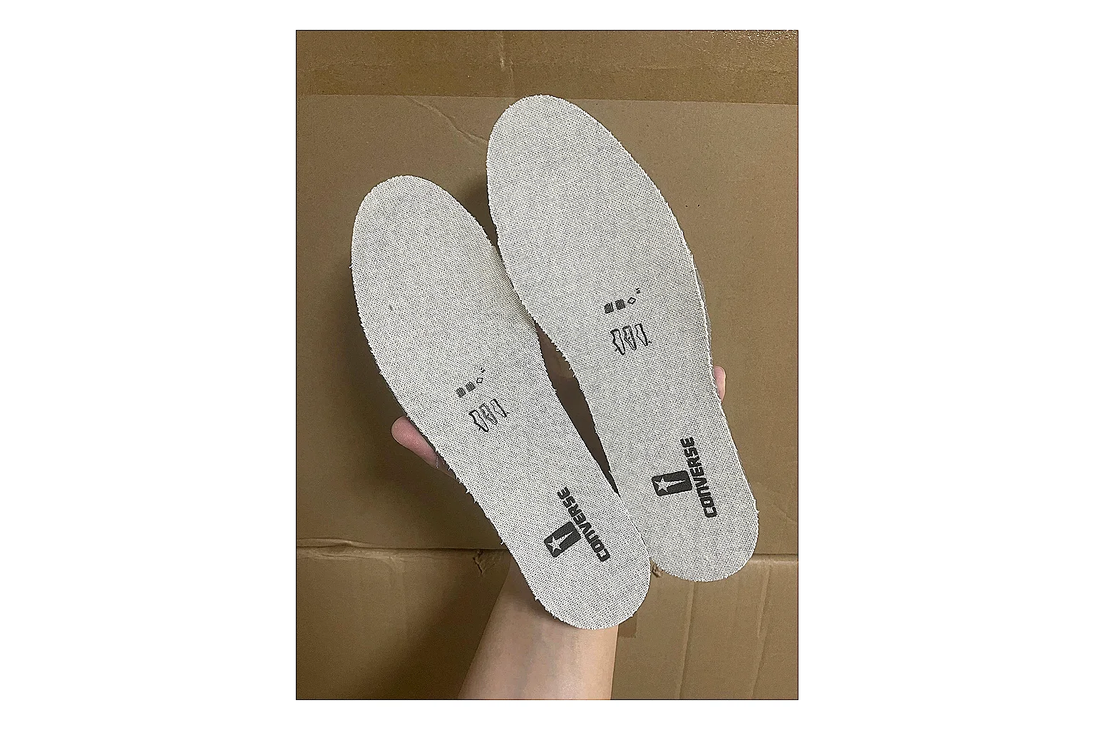 Casual Low-Top Sneaker 0775 shopping brief image showing casual low-top sneaker with clean paneling, textured upper and six-view gallery for daily streetwear styling plus side-profile shape, upper panel lines, and outsole detail thumbnail 3