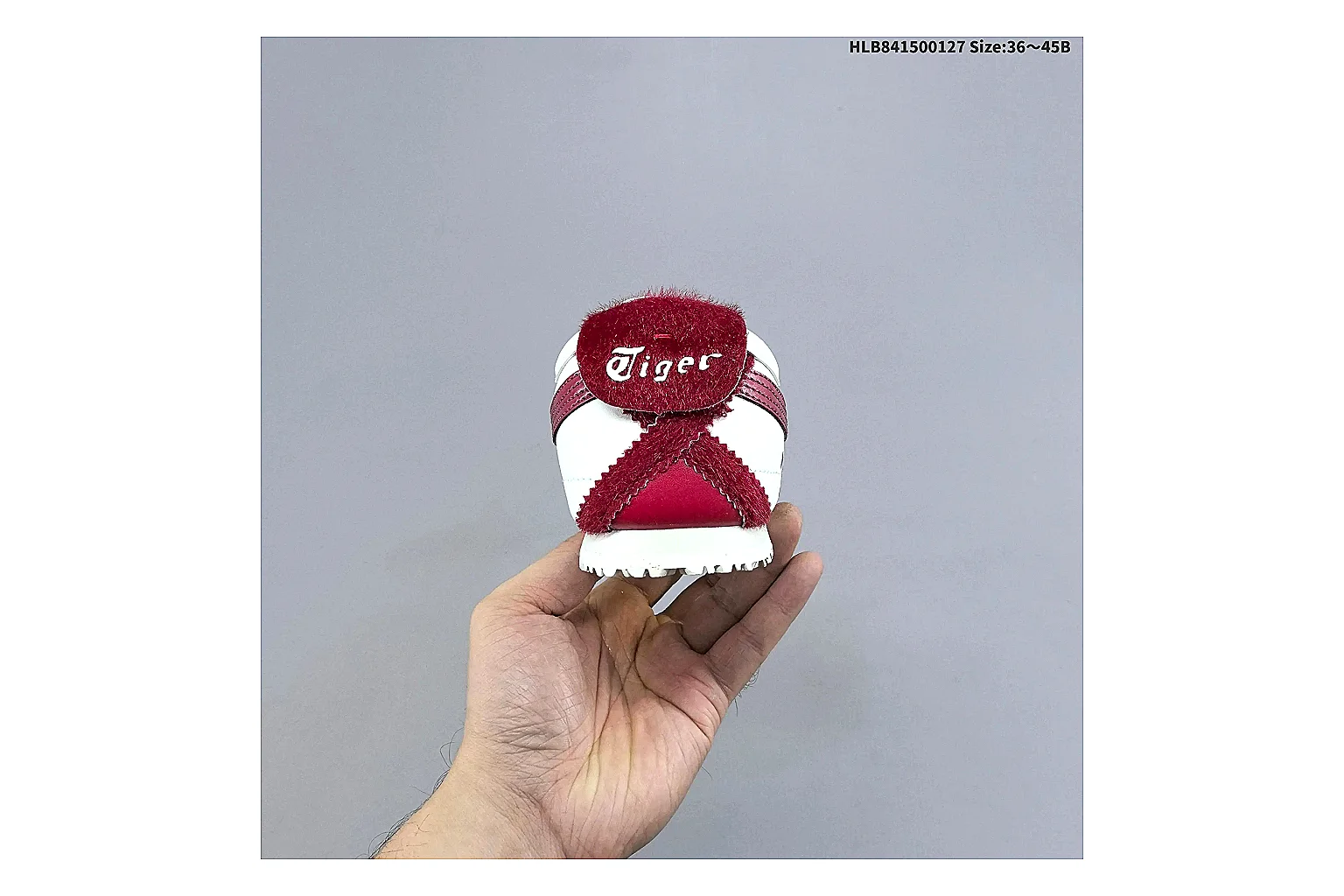 Casual Low-Top Sneaker 0950 shopping brief image showing casual low-top sneaker with clean paneling, textured upper and six-view gallery for daily streetwear styling plus side-profile shape, upper panel lines, and outsole detail thumbnail 3