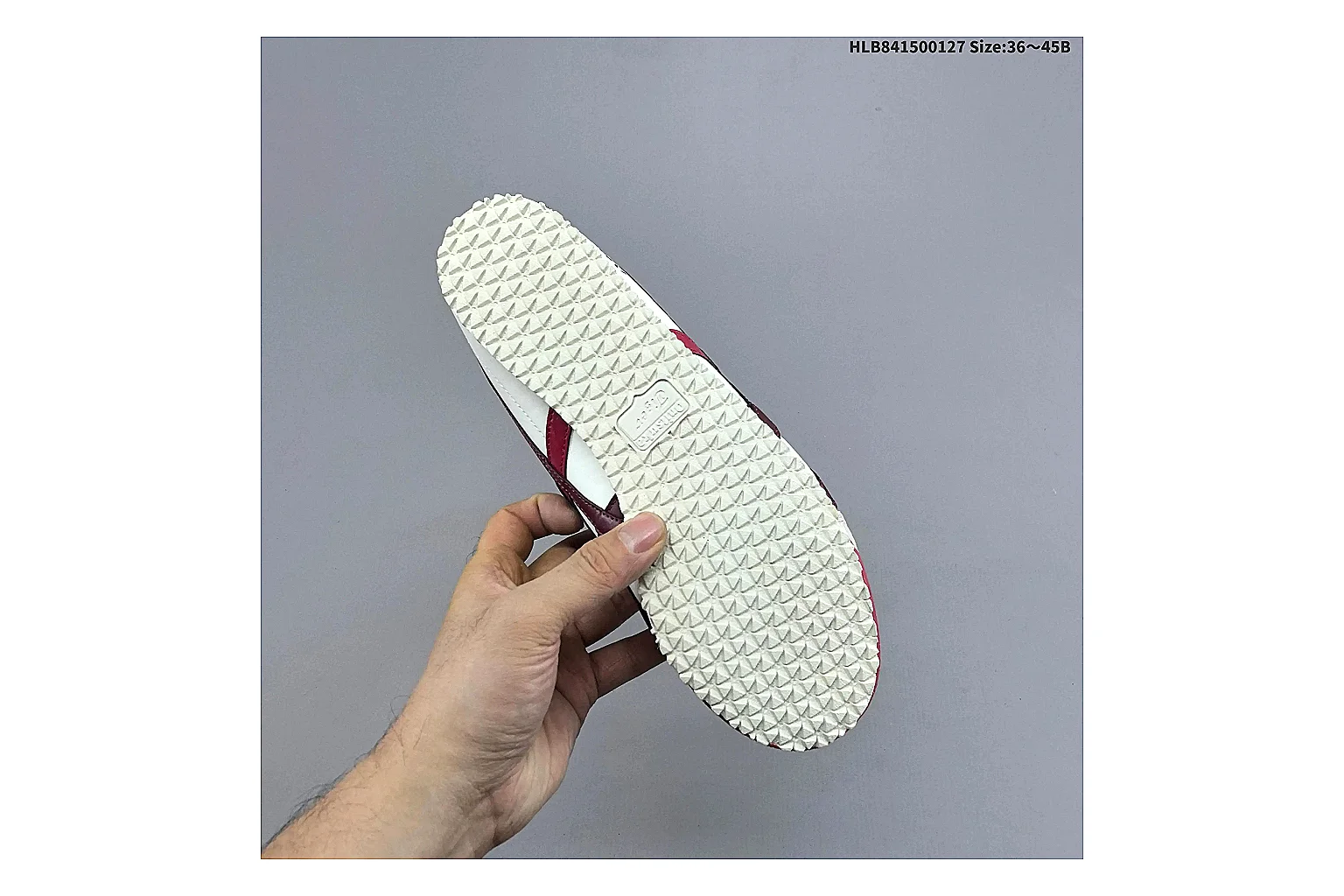Casual Low-Top Sneaker 0950 shopping brief image showing casual low-top sneaker with clean paneling, textured upper and six-view gallery for daily streetwear styling plus side-profile shape, upper panel lines, and outsole detail thumbnail 6