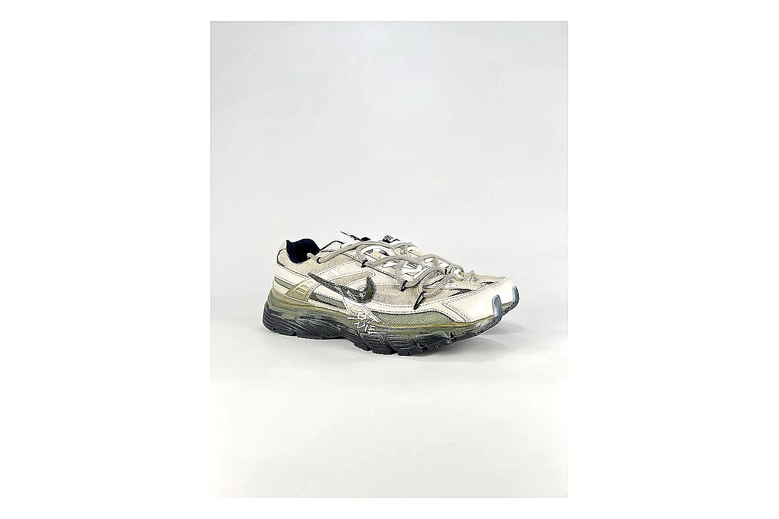 Other Casual Low-Top Sneaker 5134 shopping brief photo showing textured low-top upper, clean paneling, daily casual silhouette, and straightforward sole shape thumbnail 4