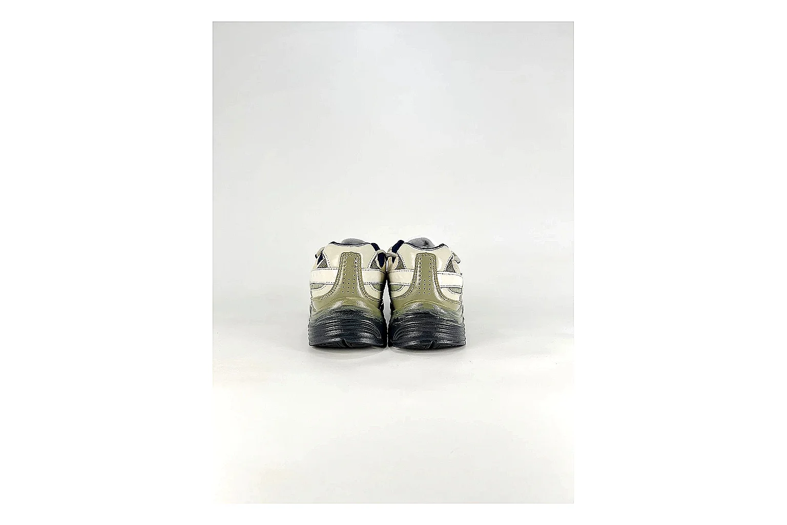 Other Casual Low-Top Sneaker 5134 shopping brief photo showing textured low-top upper, clean paneling, daily casual silhouette, and straightforward sole shape thumbnail 6