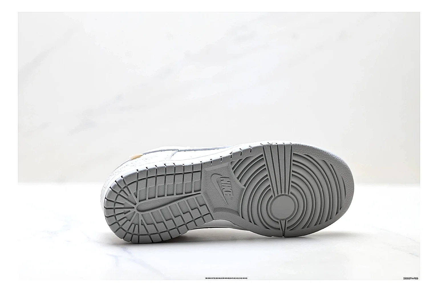 Other Casual Low-Top Sneaker 5147 shopping brief photo showing clean low-top construction, textured upper finish, simple streetwear shape, and six-angle product gallery thumbnail 2