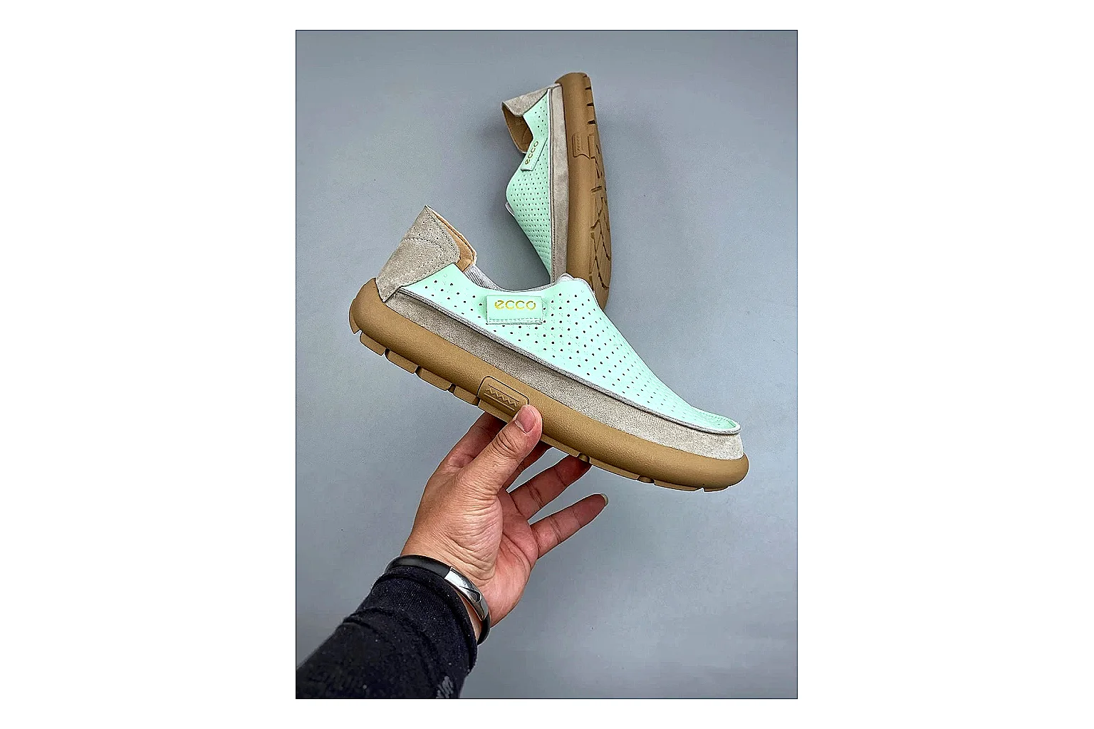 Casual Low-Top Sneaker 5174 shopping brief image showing casual low-top sneaker with clean paneling, textured upper and six-view gallery for daily streetwear styling plus side-profile shape, upper panel lines, and outsole detail thumbnail 6