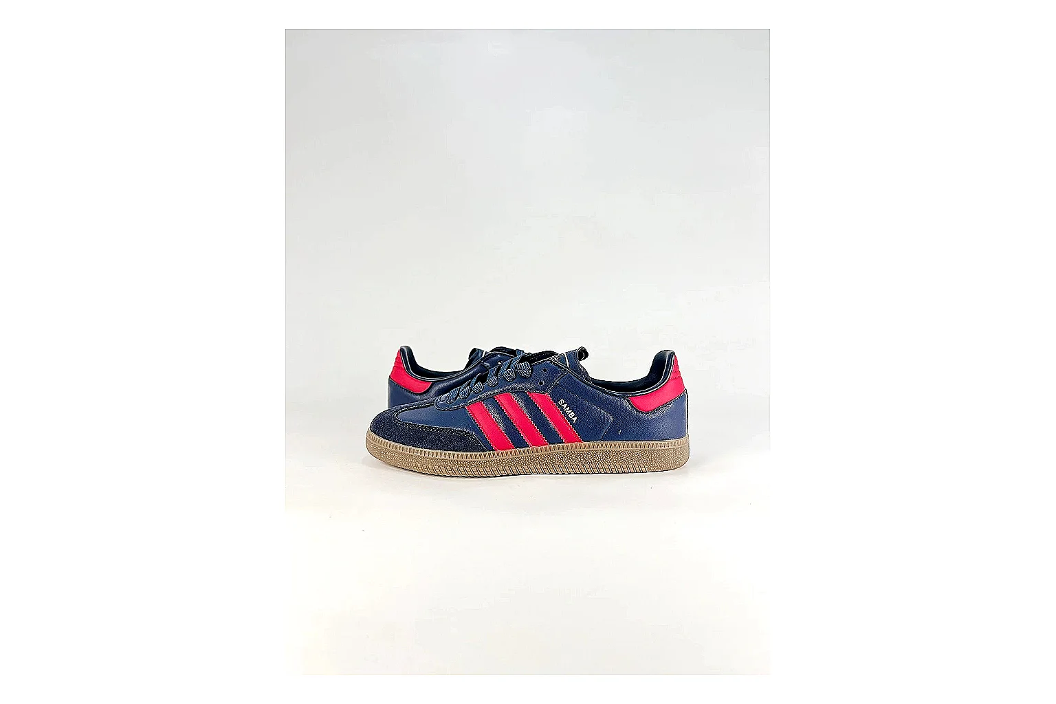 Casual Low-Top Sneaker 5180 shopping brief image showing red casual low-top with mixed-material upper and low-profile shape