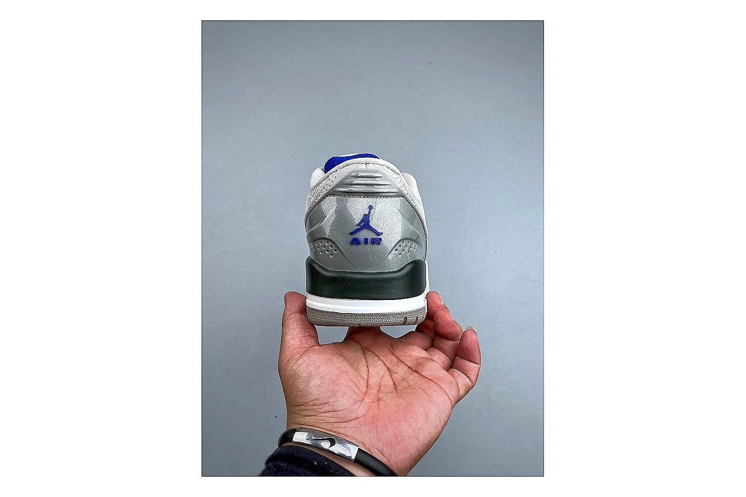 Casual Low-Top Sneaker 5215 shopping brief image showing red casual low-top with mixed-material upper and low-profile shape thumbnail 5