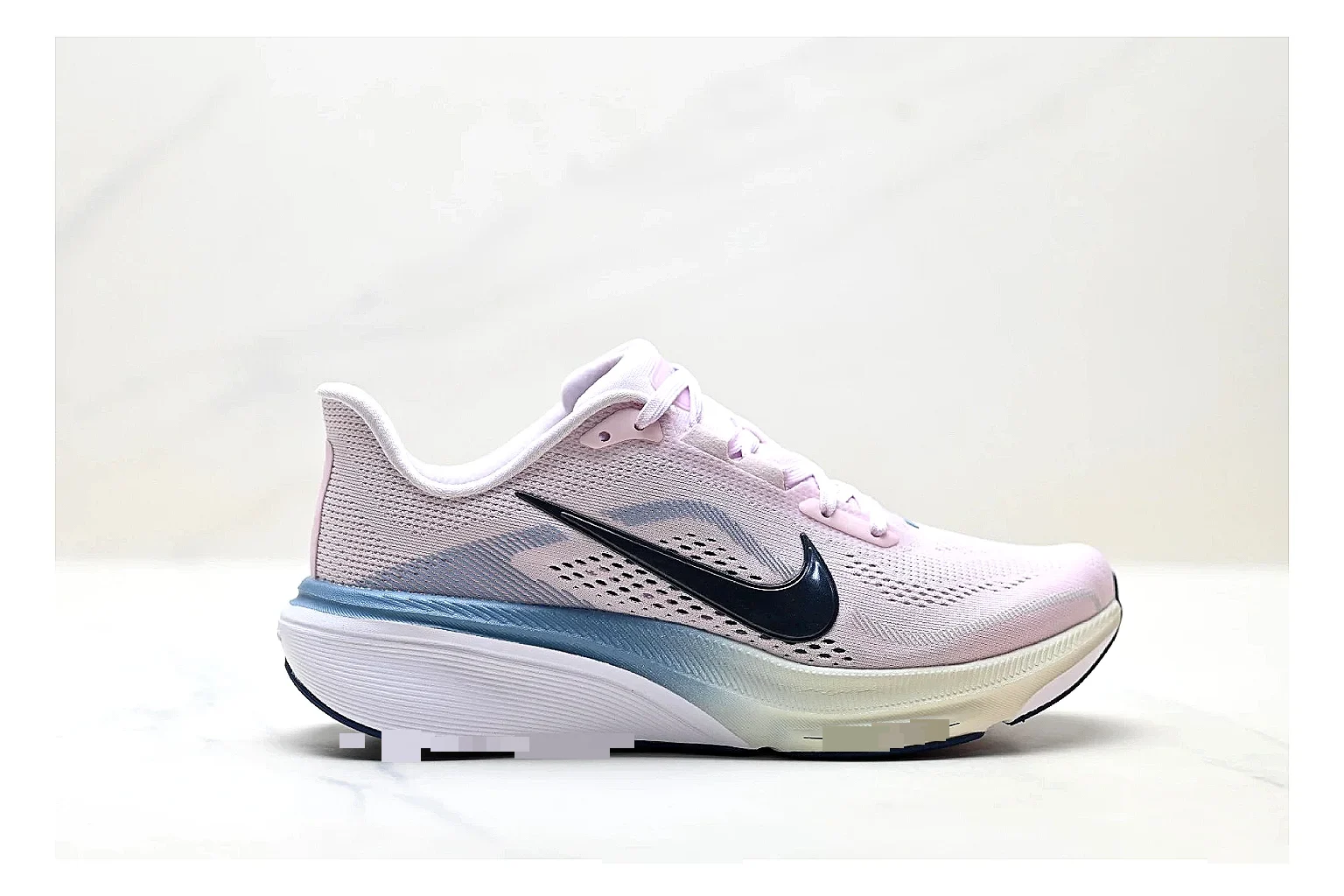 Casual Low-Top Sneaker 5240 shopping brief image showing red casual low-top with mixed-material upper and low-profile shape