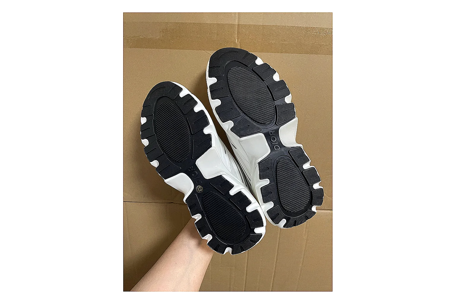Casual Low-Top Sneaker 5690 shopping brief image showing red casual low-top with mixed-material upper and low-profile shape thumbnail 3