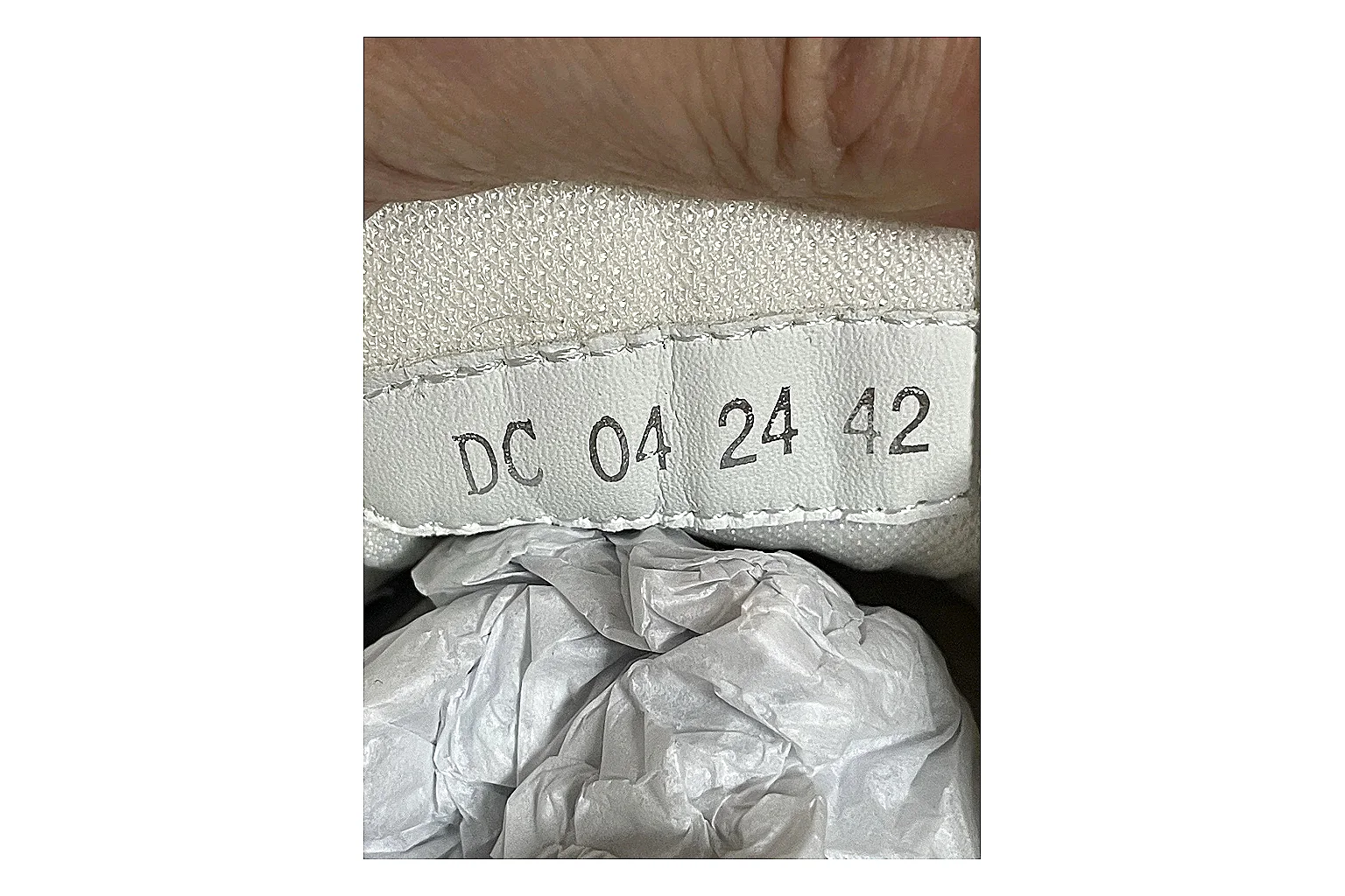 Casual Low-Top Sneaker 5690 shopping brief image showing red casual low-top with mixed-material upper and low-profile shape thumbnail 5