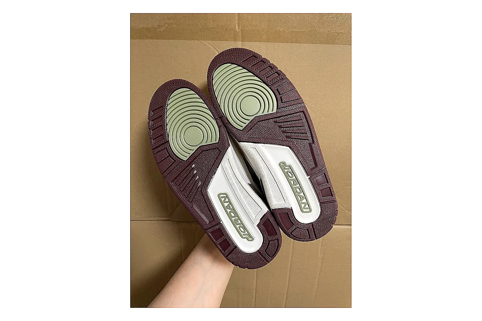 Casual Low-Top Sneaker 5833 shopping brief image showing casual low-top sneaker with clean paneling, textured upper and six-view gallery for daily streetwear styling plus side-profile shape, upper panel lines, and outsole detail thumbnail 5