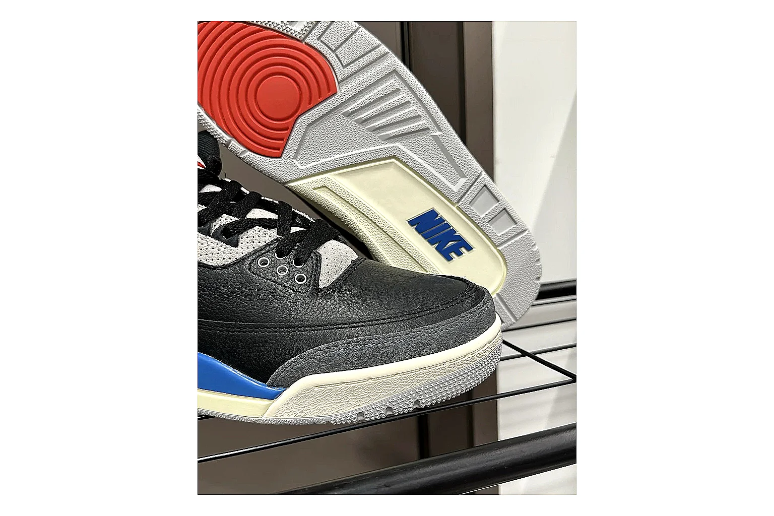 Casual Low-Top Sneaker 6865 shopping brief image SKU 1095506865 thumbnail 4