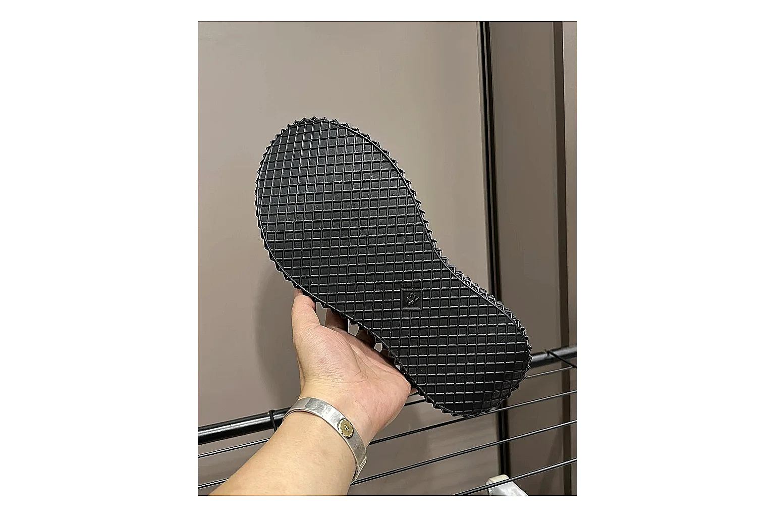 Casual Low-Top Sneaker 6928 shopping brief image SKU 1095506928 thumbnail 2