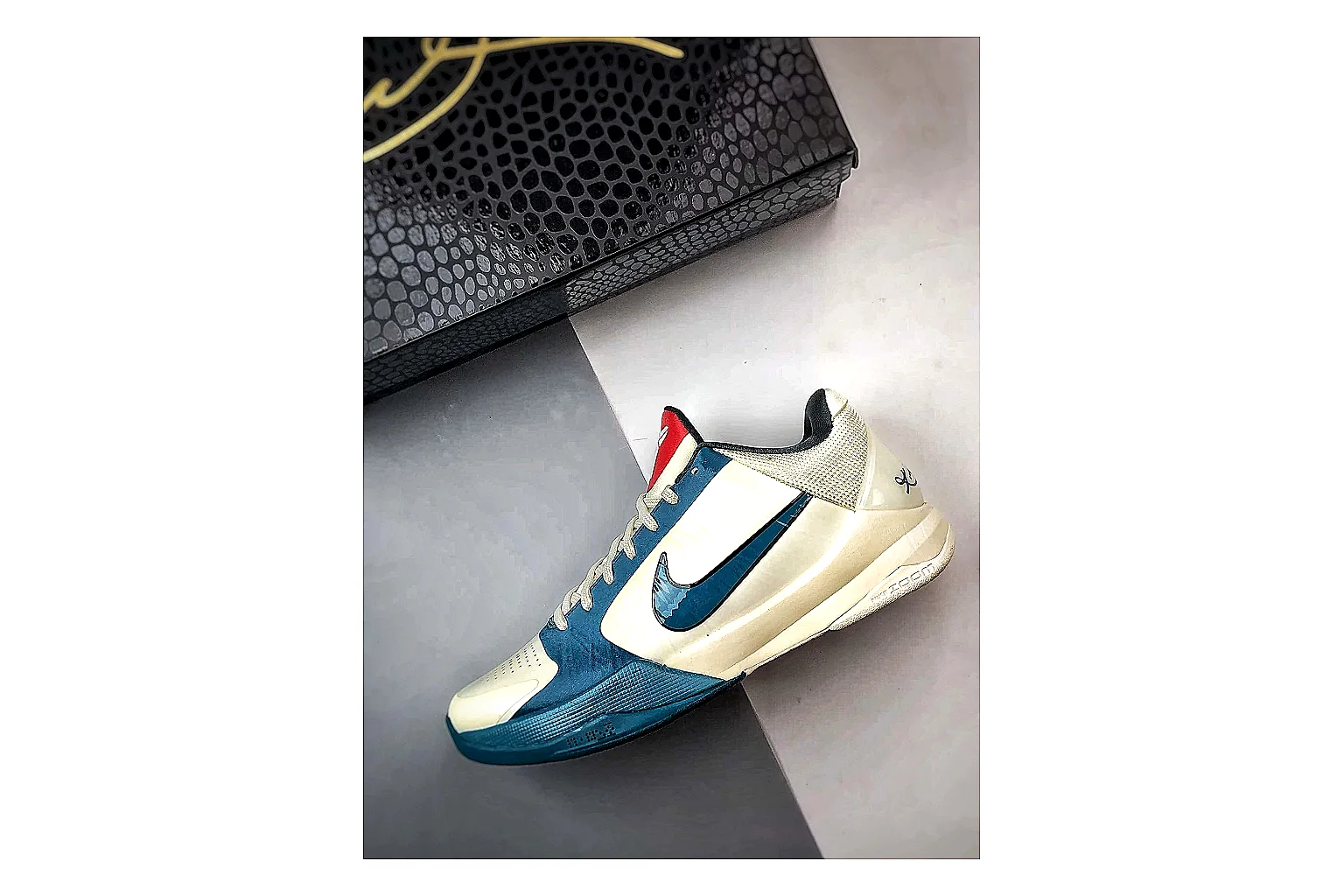 Casual Low-Top Sneaker 6952 shopping brief image SKU 1182166952 thumbnail 4