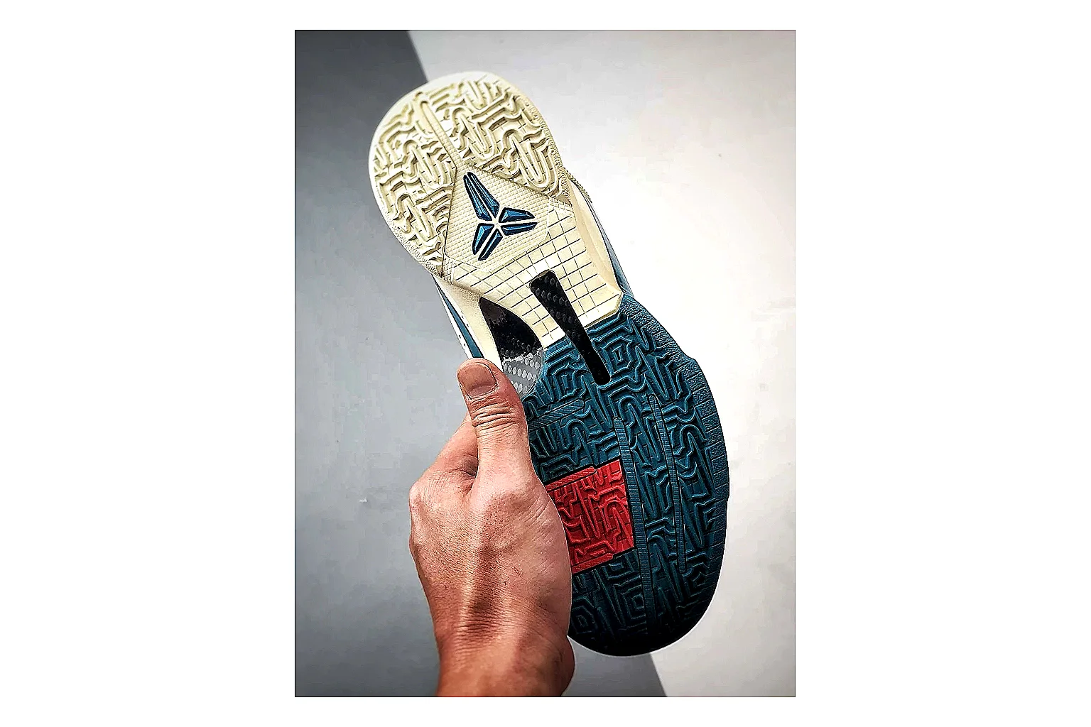 Casual Low-Top Sneaker 6952 shopping brief image SKU 1182166952 thumbnail 5