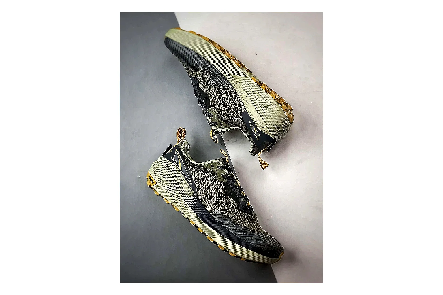 Casual Low-Top Sneaker 7005 shopping brief image SKU 1182167005 thumbnail 3