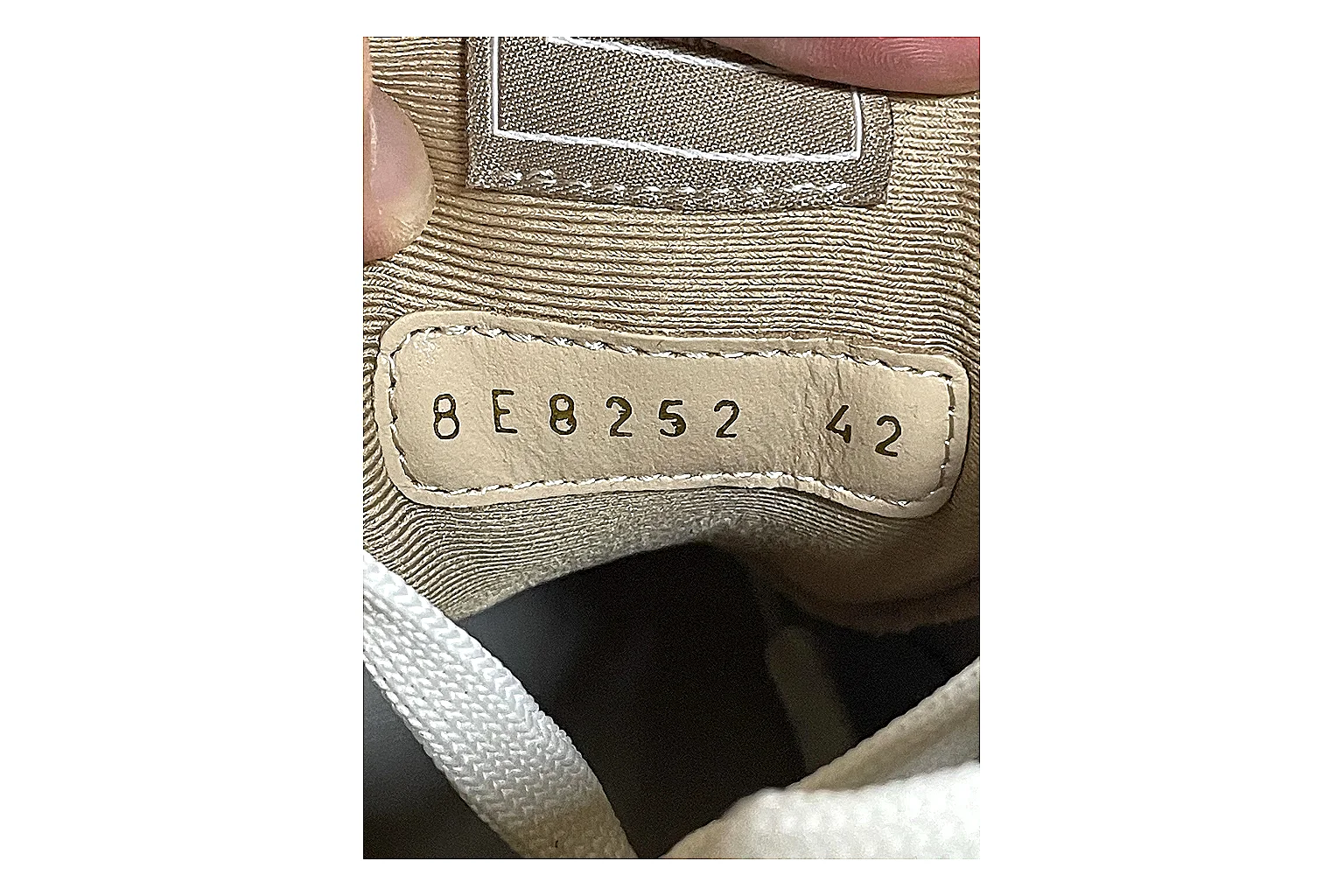 Casual Low-Top Sneaker 7546 shopping brief image showing casual low-top sneaker with clean paneling, textured upper and six-view gallery for daily streetwear styling plus side-profile shape, upper panel lines, and outsole detail thumbnail 2