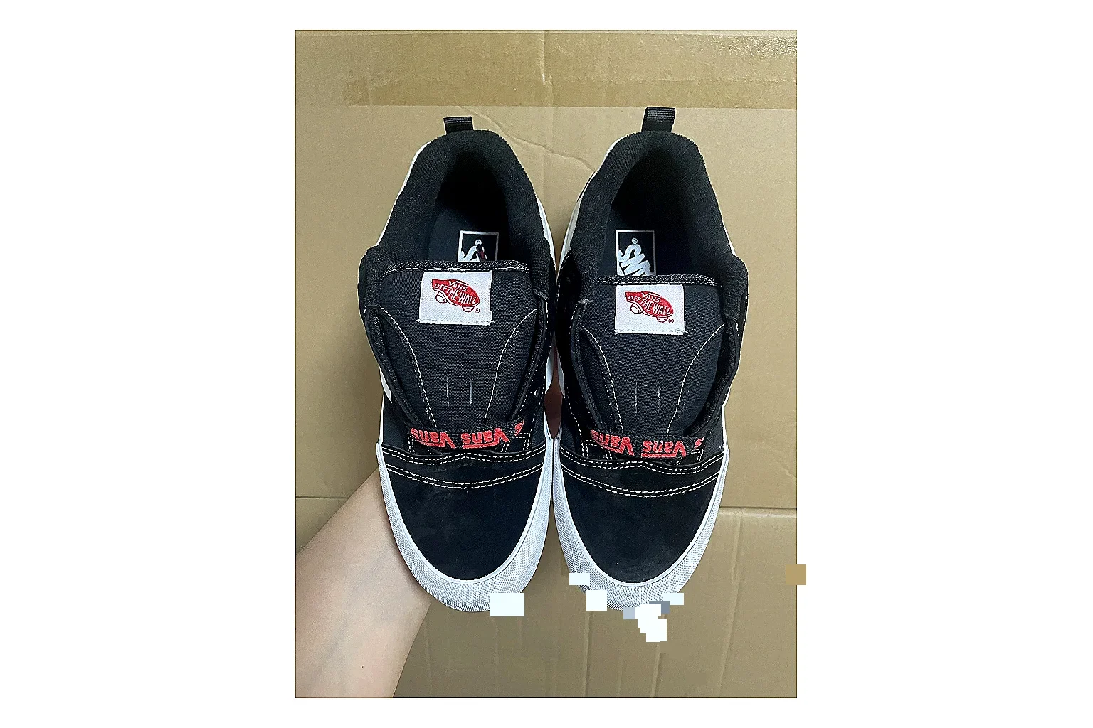 Casual Low-Top Sneaker 7560 shopping brief image showing casual low-top sneaker with clean paneling, textured upper and six-view gallery for daily streetwear styling plus side-profile shape, upper panel lines, and outsole detail