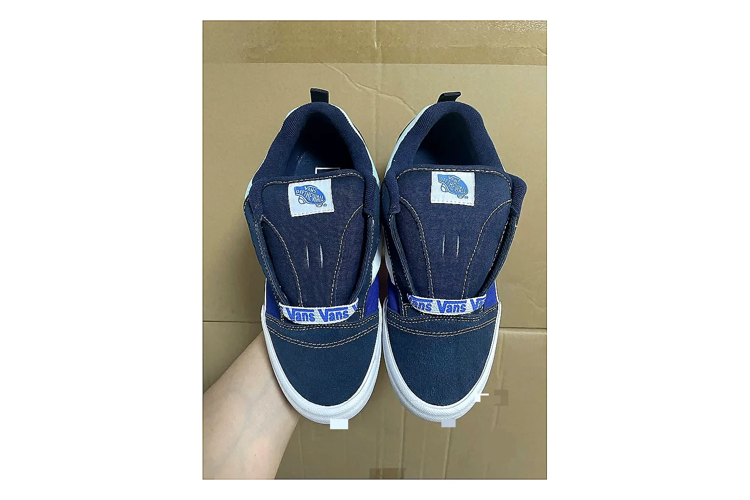 Casual Low-Top Sneaker 7604 shopping brief image SKU 1095507604