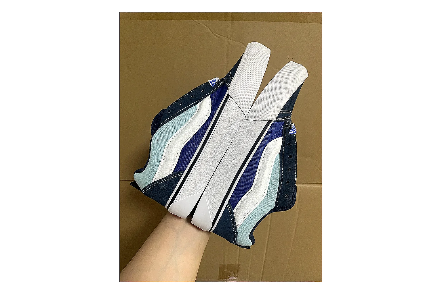 Casual Low-Top Sneaker 7604 shopping brief image SKU 1095507604 thumbnail 6