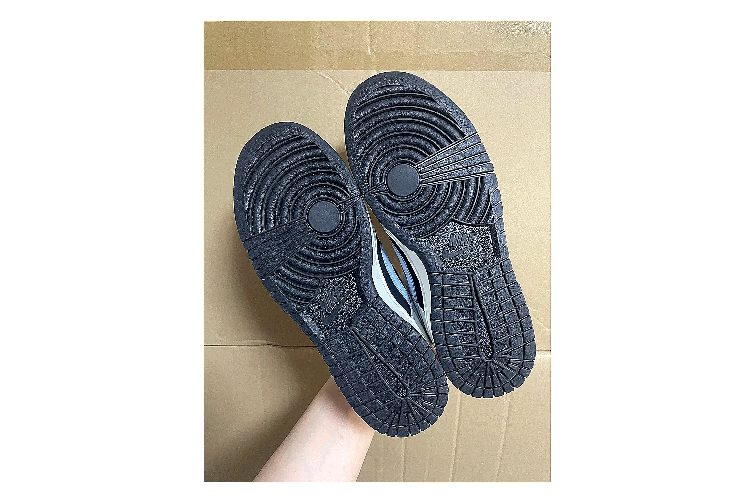 Casual Low-Top Sneaker 7765 shopping brief image SKU 1095507765 thumbnail 5