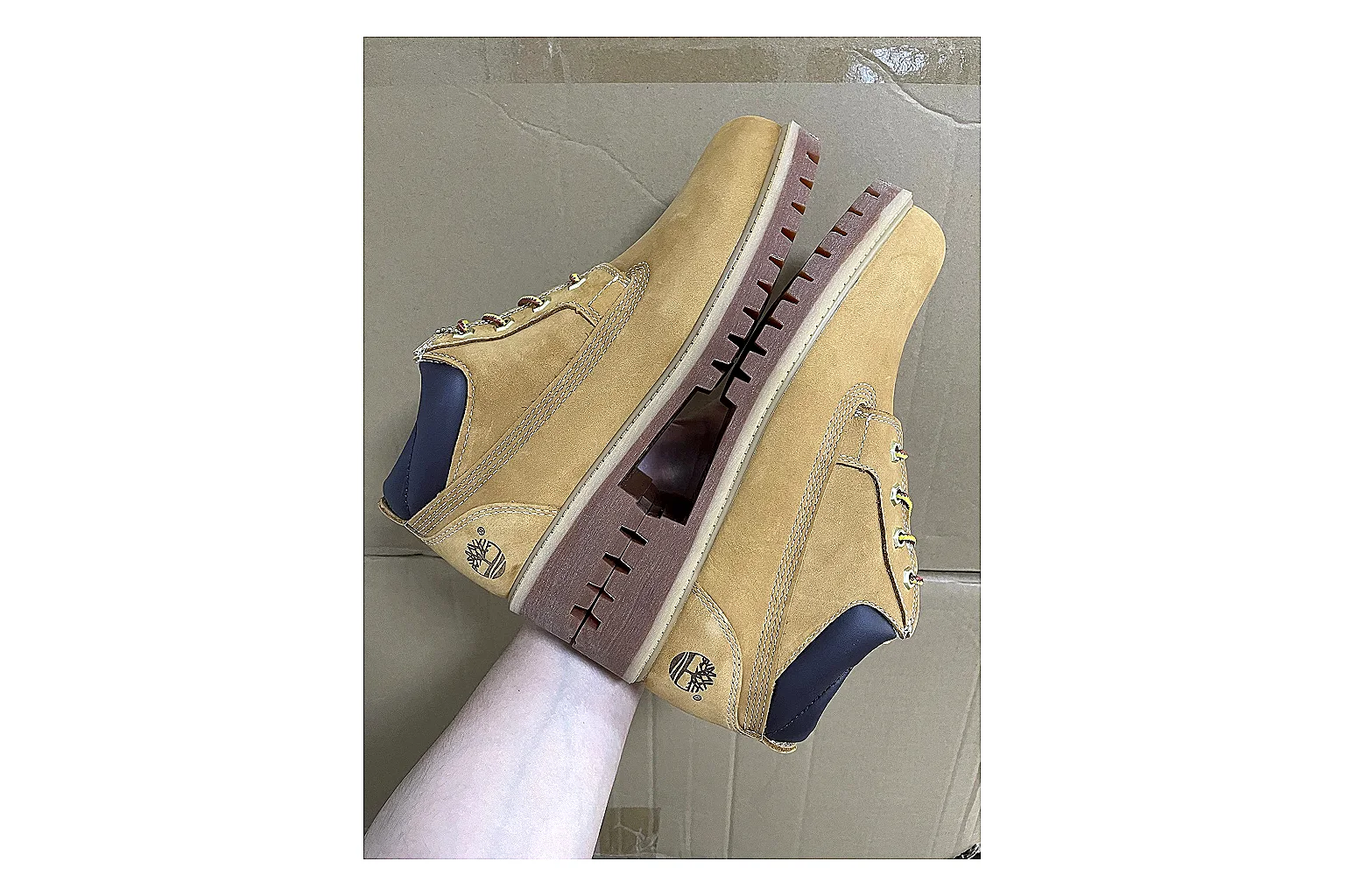 Casual Low-Top Sneaker 9490 shopping brief image showing casual low-top sneaker with clean paneling, textured upper and six-view gallery for daily streetwear styling plus side-profile shape, upper panel lines, and outsole detail thumbnail 3