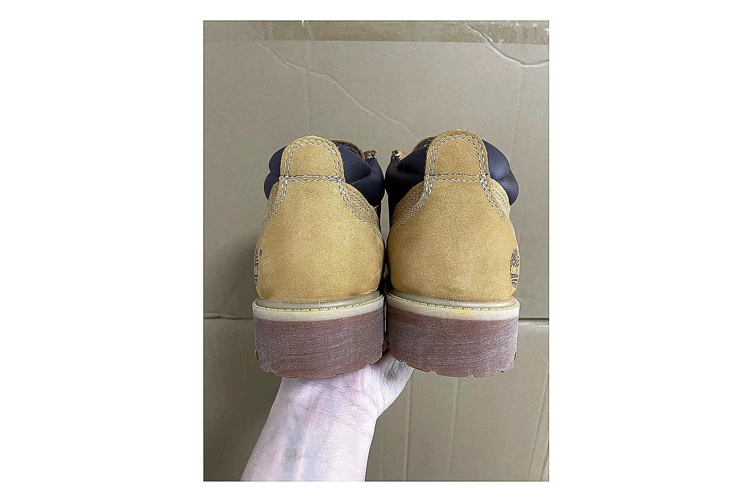 Casual Low-Top Sneaker 9490 shopping brief image showing casual low-top sneaker with clean paneling, textured upper and six-view gallery for daily streetwear styling plus side-profile shape, upper panel lines, and outsole detail thumbnail 5