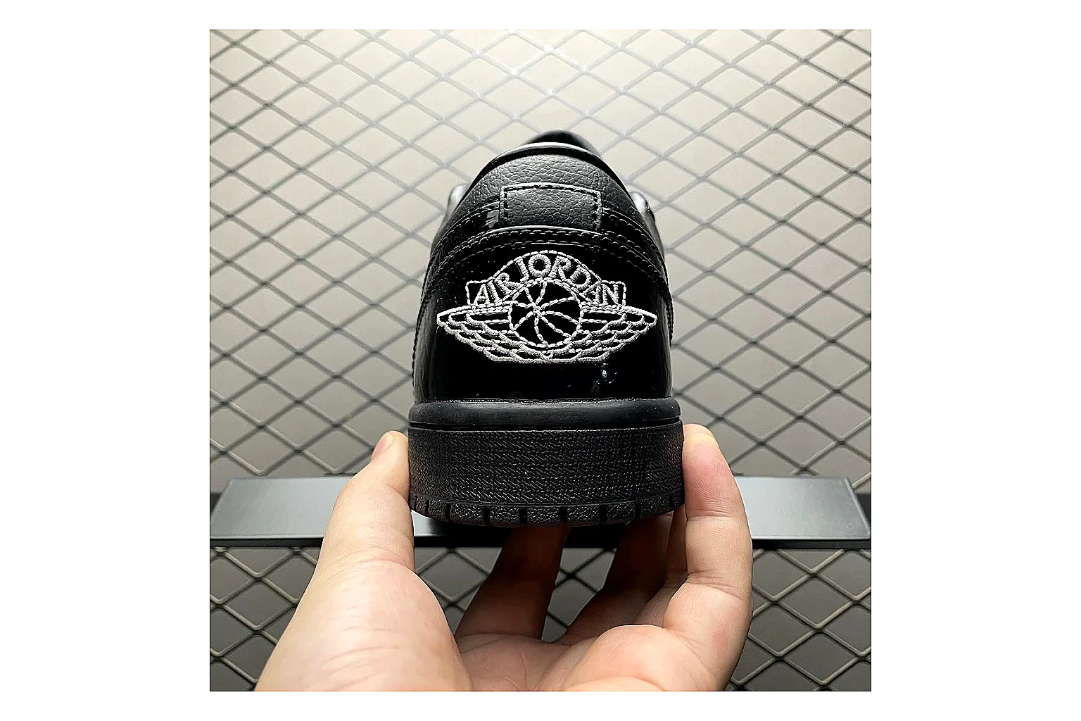 Casual Low-Top Sneaker 9723 shopping brief image showing casual low-top sneaker with clean paneling, textured upper and six-view gallery for daily streetwear styling plus side-profile shape, upper panel lines, and outsole detail thumbnail 5