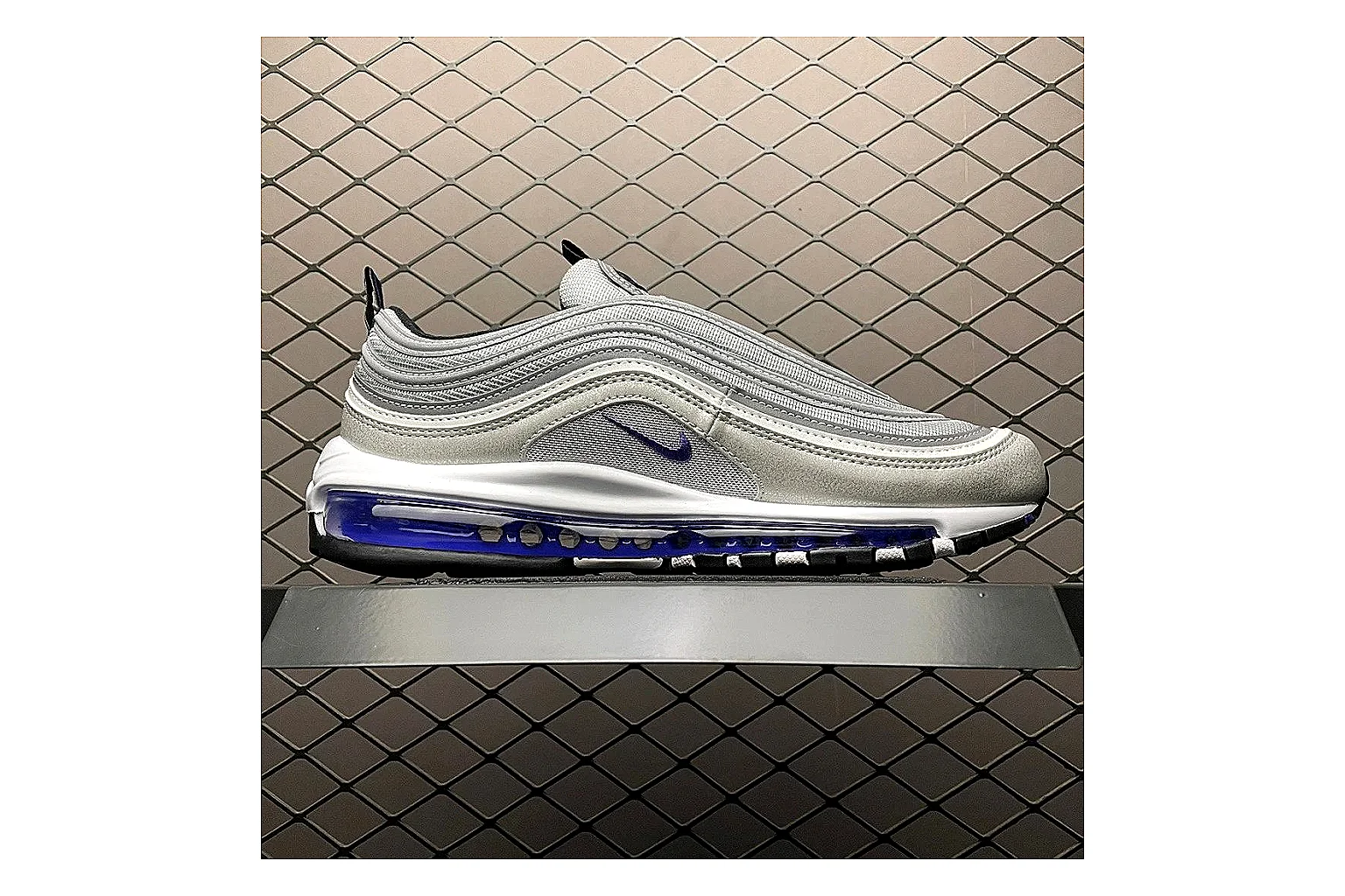 Casual Low-Top Sneaker 9730 shopping brief image SKU 1156009730 thumbnail 4
