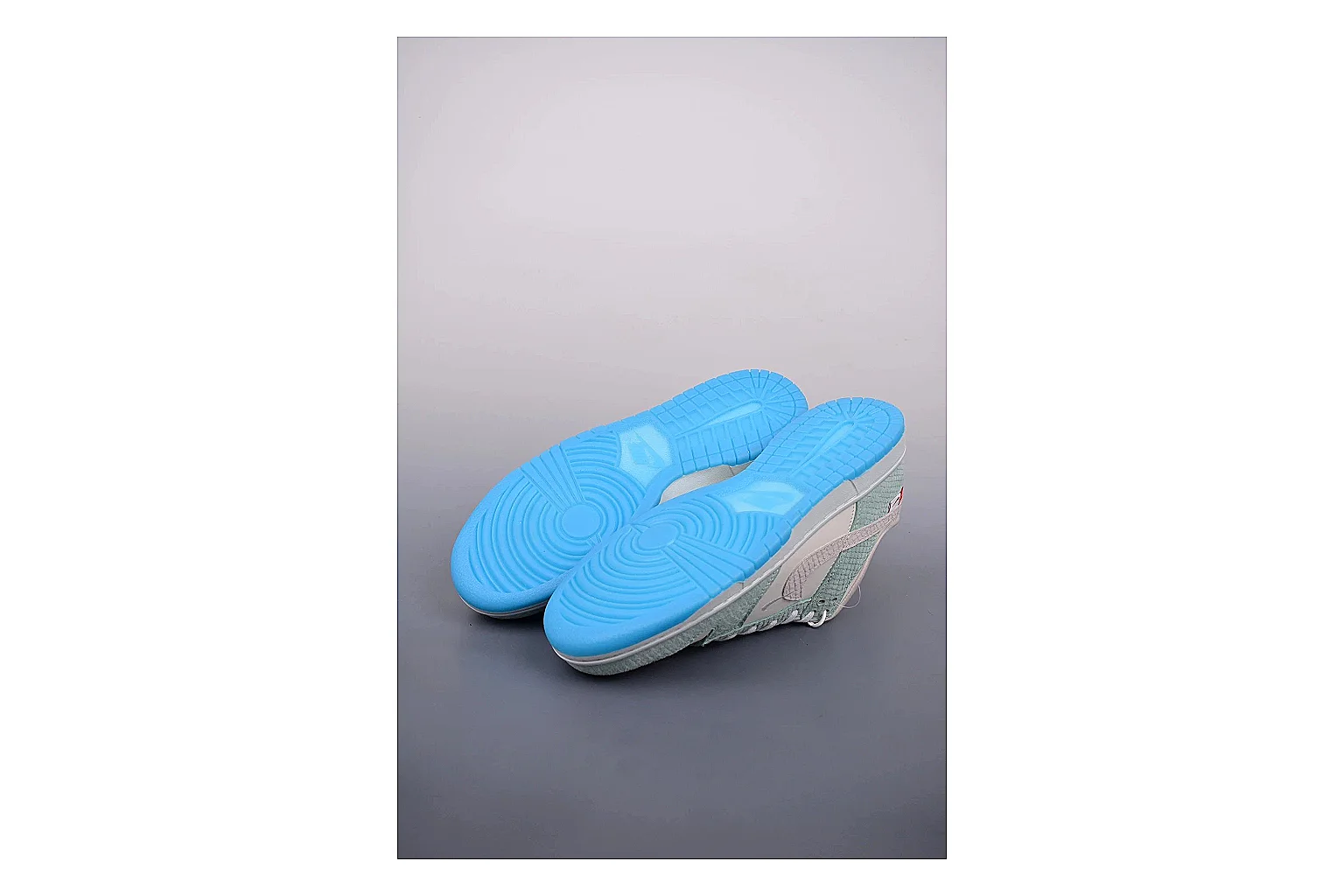 Casual Low-Top Sneaker 9742 shopping brief image showing casual low-top sneaker with clean paneling, textured upper and six-view gallery for daily streetwear styling plus side-profile shape, upper panel lines, and outsole detail thumbnail 4