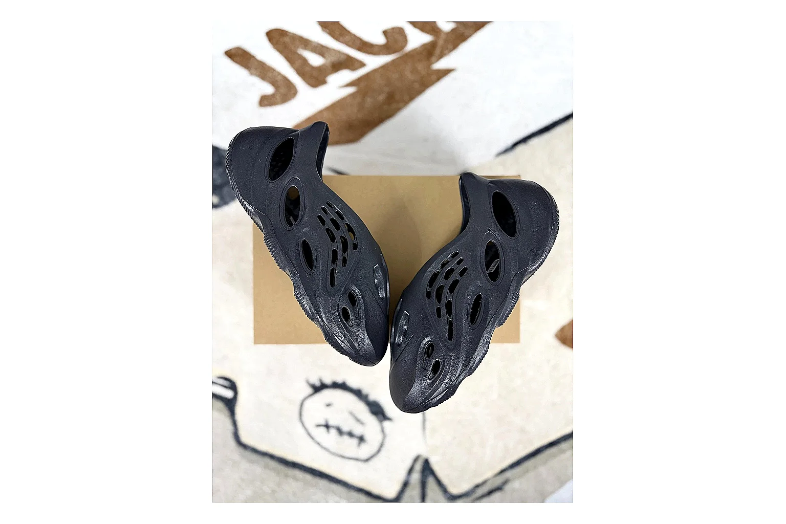 Daily Style Mixed Sneakers shopping brief image SKU 1194923194 thumbnail 2