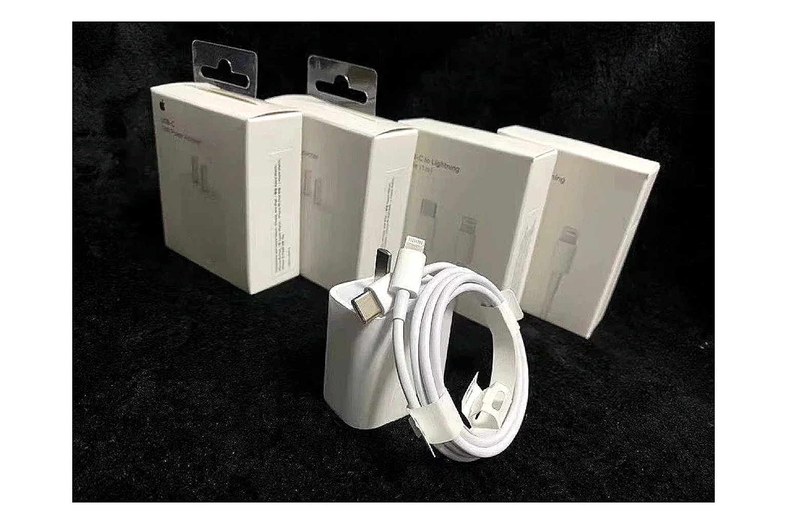 Fast Charging Mixed Charger shopping brief image SKU 876725729 thumbnail 3