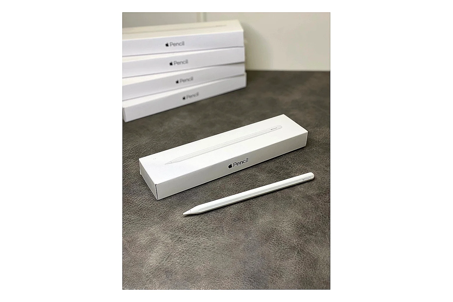 Magnetic Wireless Mixed Charger shopping brief image SKU 876703588 thumbnail 4