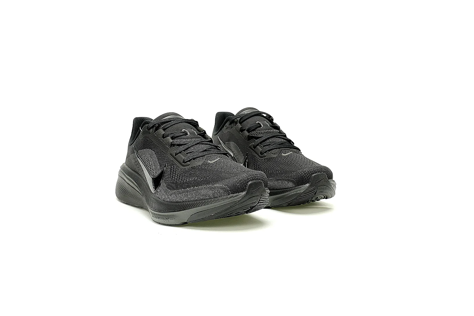 GogoBuy agent brief photos for Other Black Runner Sneaker thumbnail 2