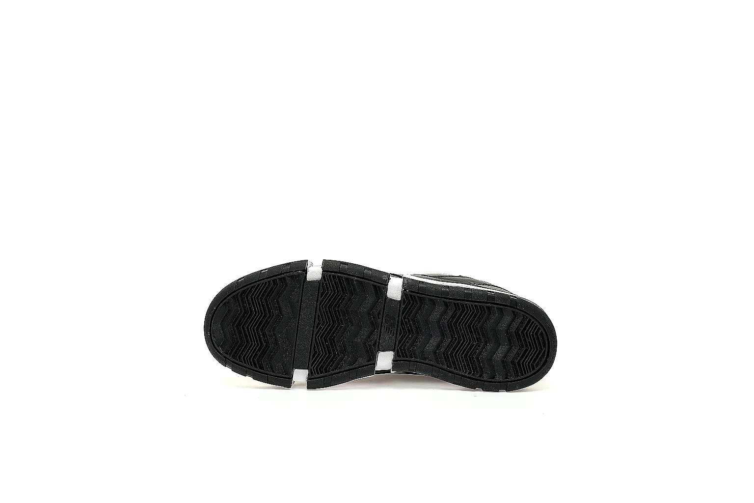 GogoBuy agent brief photos for Other Black White Low Court Sneaker thumbnail 2