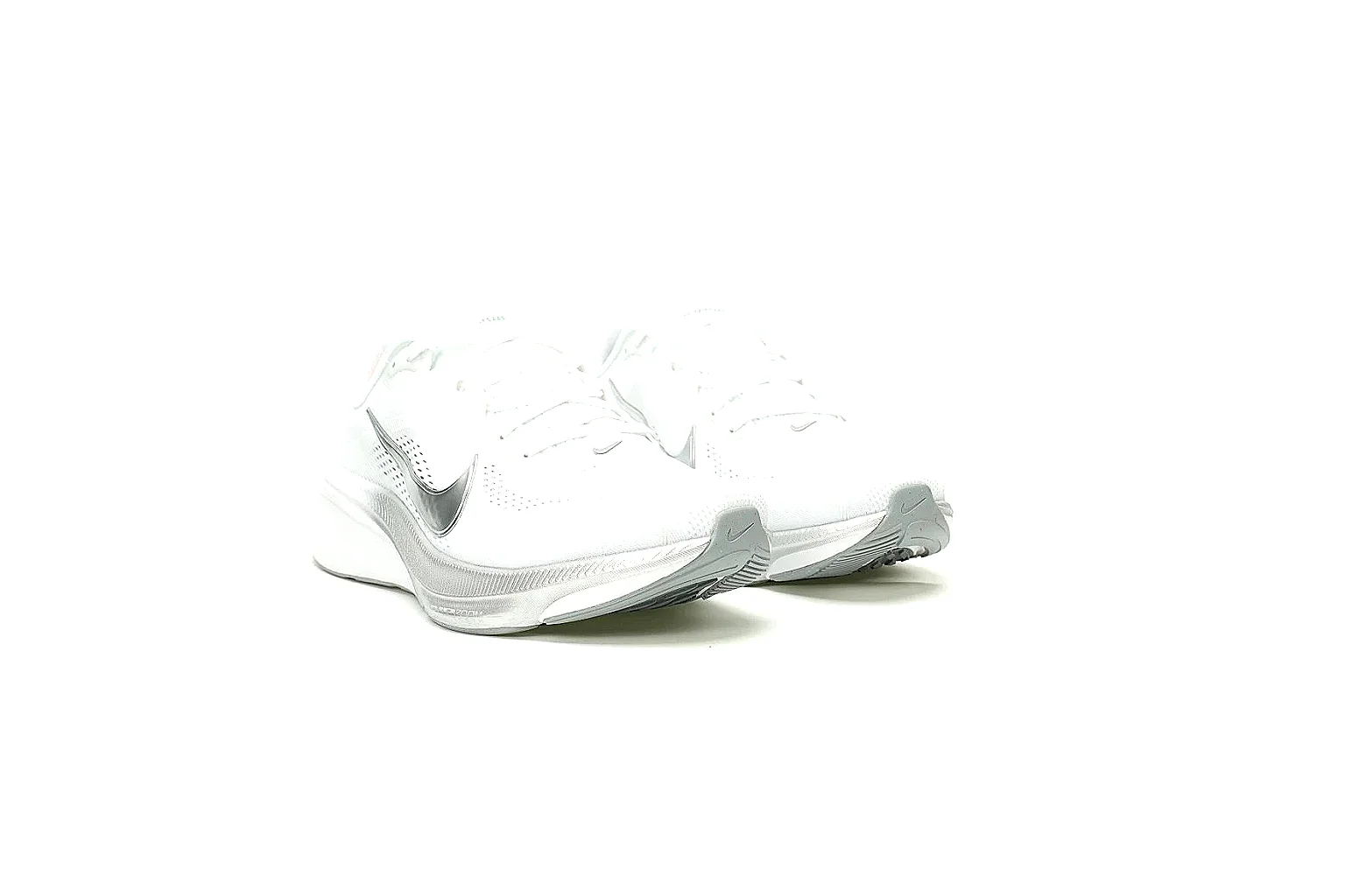 GogoBuy agent brief photos for Other White Gray Runner Sneaker thumbnail 2