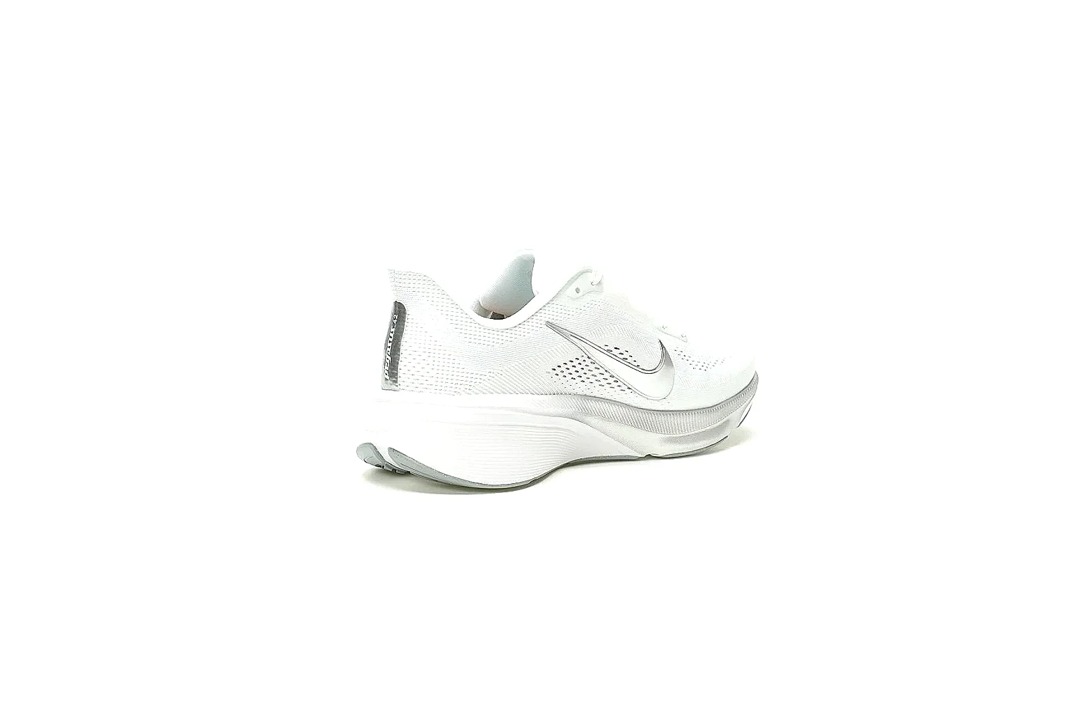 GogoBuy agent brief photos for Other White Gray Runner Sneaker thumbnail 4
