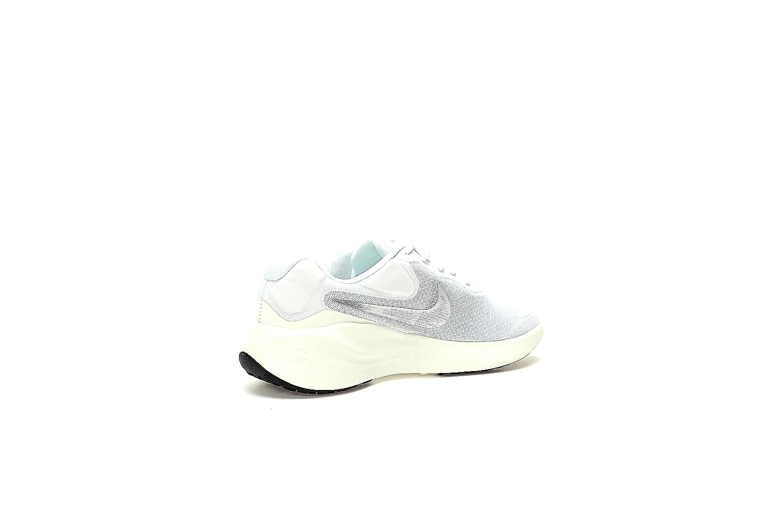 GogoBuy agent brief photos for Other White Gray Runner Sneaker thumbnail 5