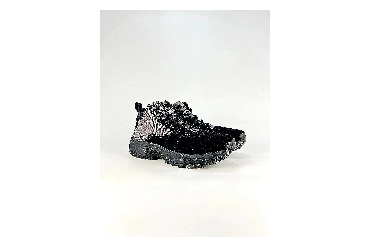 Timberland Motion Access Black Gray Sneakers shopping brief image showing black gray outdoor sneakers with mesh-leather texture, side-profile shape, upper panel lines, and outsole detail thumbnail 4