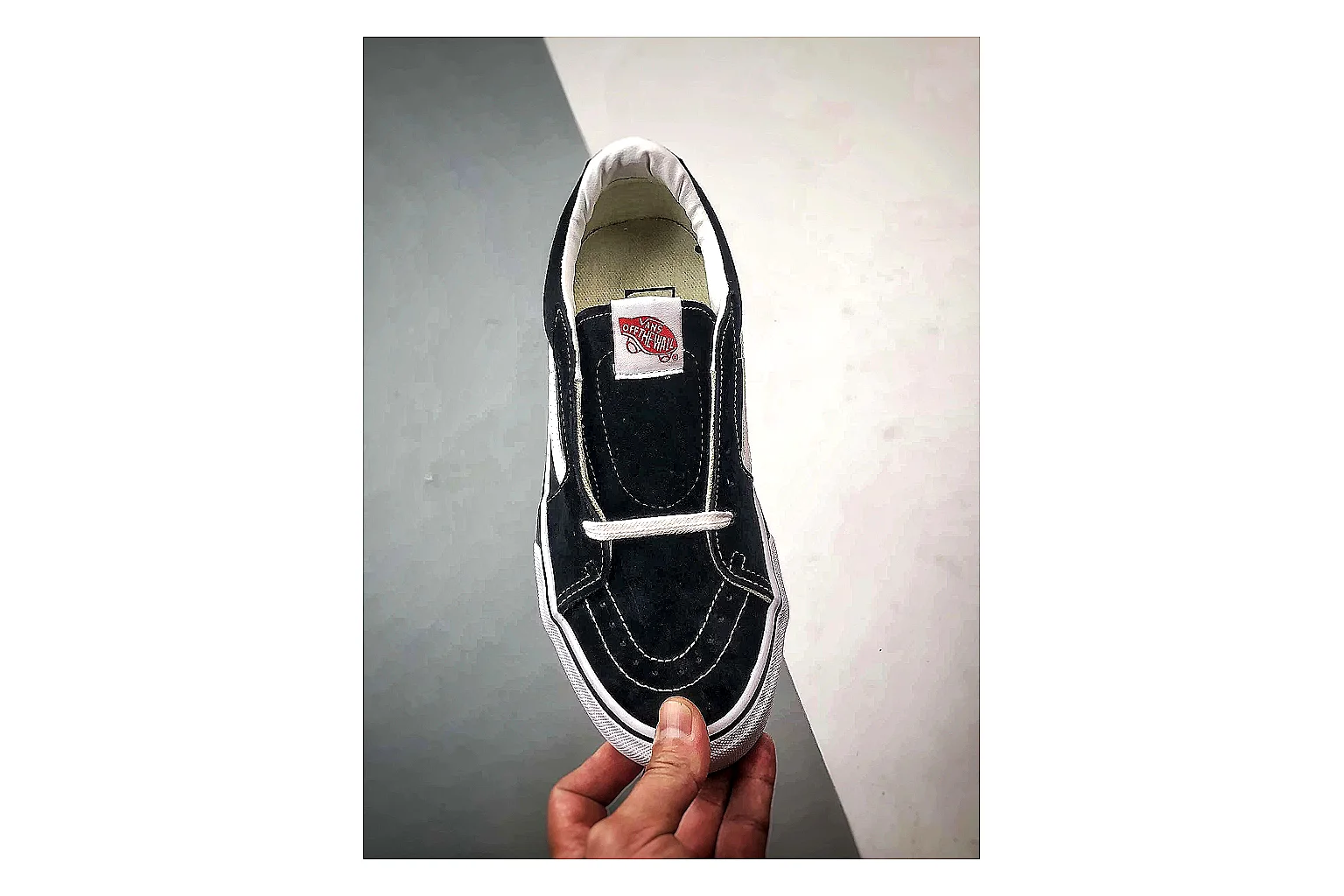 Vans Old Skool Black White shopping brief photo showing black canvas-suede low-top upper, white side stripe, padded collar, and classic vulcanized skate sole thumbnail 4